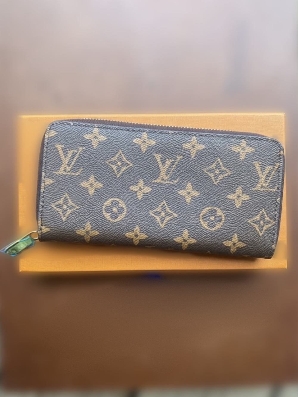✨Zip Wallet! W/ Box